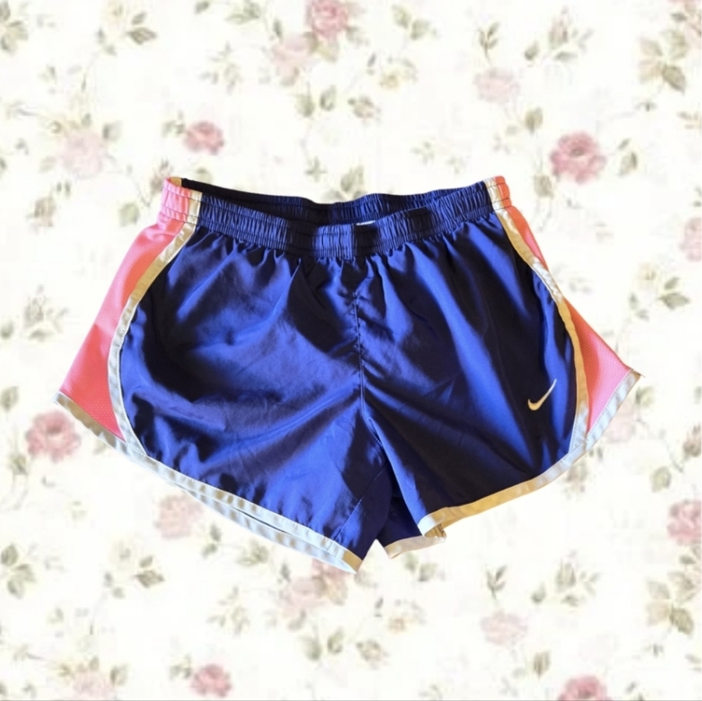 Girls Nike Tempo Dri-fit shorts